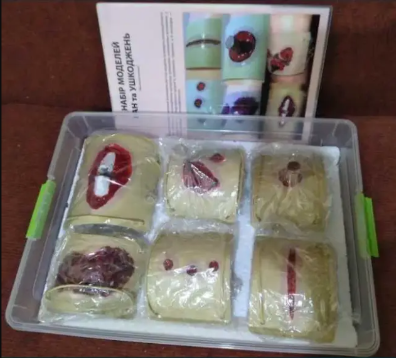 Набір імітаторів вогнепальних, термічних і травматичних ушкоджень Тип 6